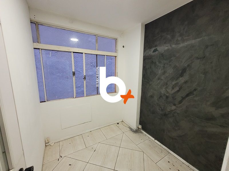 Sala no bairro Centro em Porto Alegre - Barcellos Assessoria Imobiliária - Porto Alegre - RS 