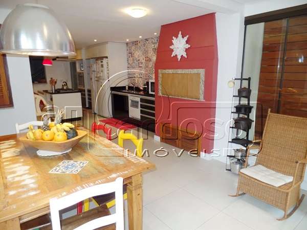 Sobrado 3 quarto(s)  no bairro Ecoville