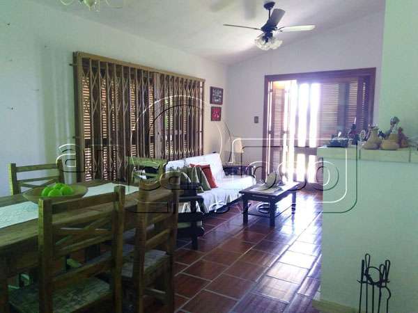 Casa 3 quarto(s)  no bairro Maristela