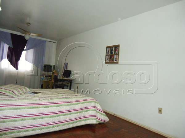 Sobrado 4 quarto(s)  no bairro Rubem Berta