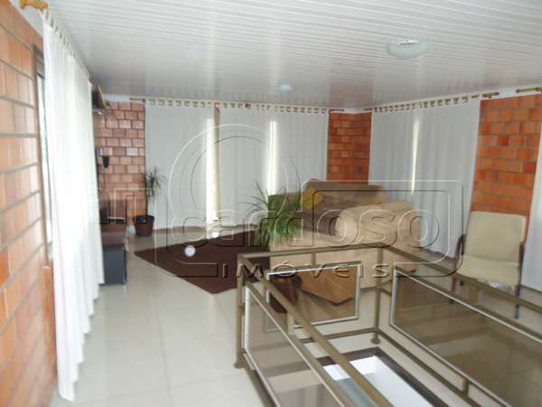 Sobrado 4 quarto(s)  no bairro Rubem Berta