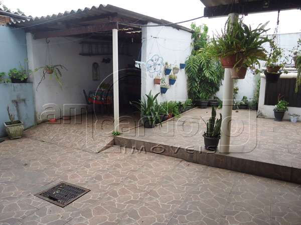 Sobrado 4 quarto(s)  no bairro Rubem Berta