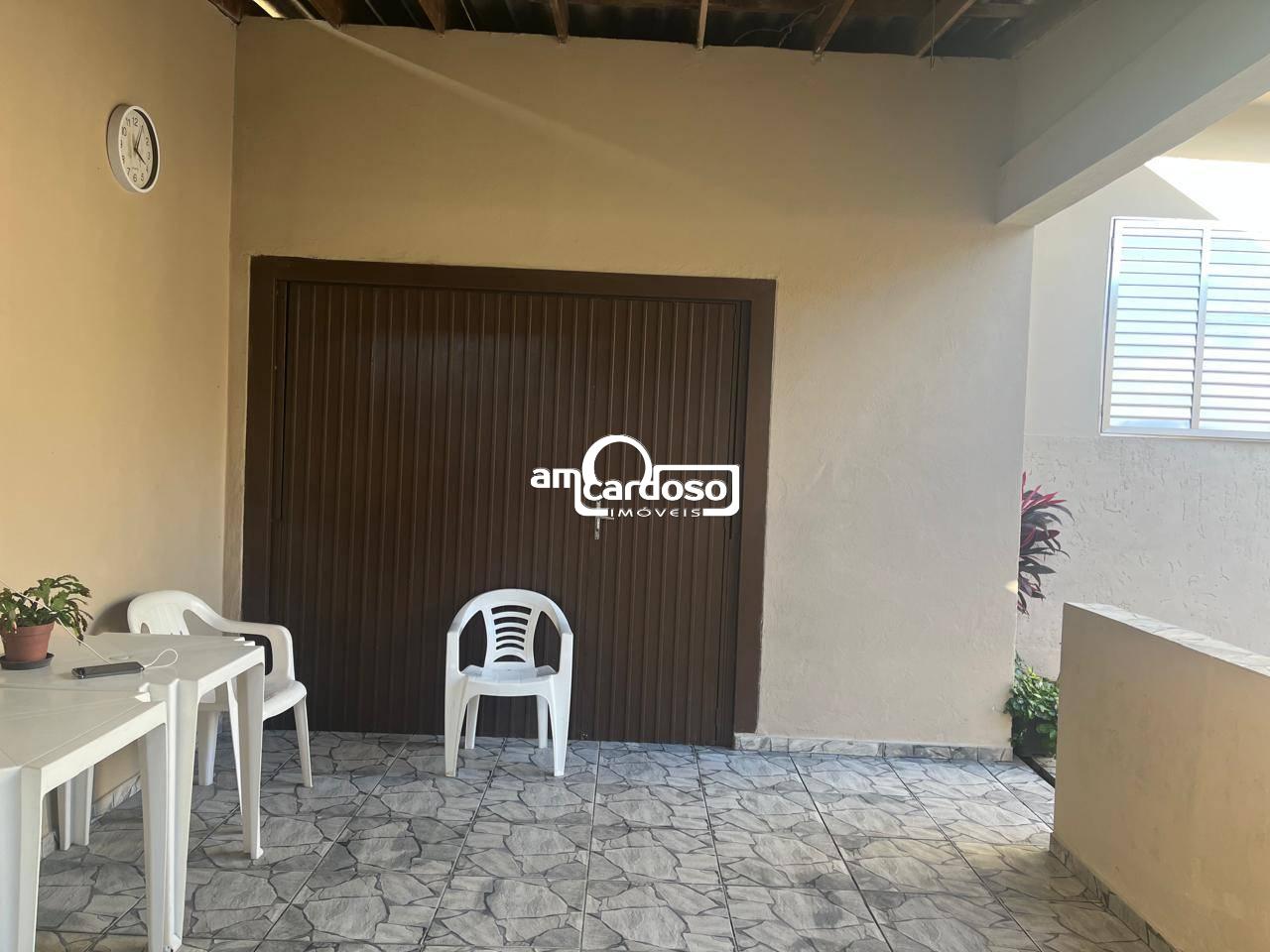 Casa 4 quarto(s)  no bairro Vila Eunice Velha