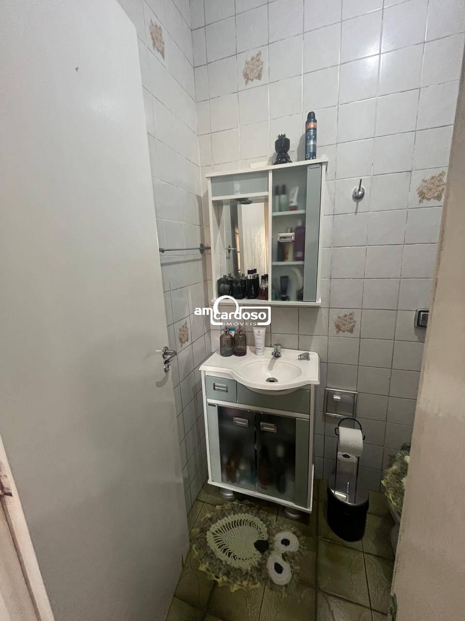 Casa 4 quarto(s)  no bairro Vila Eunice Velha