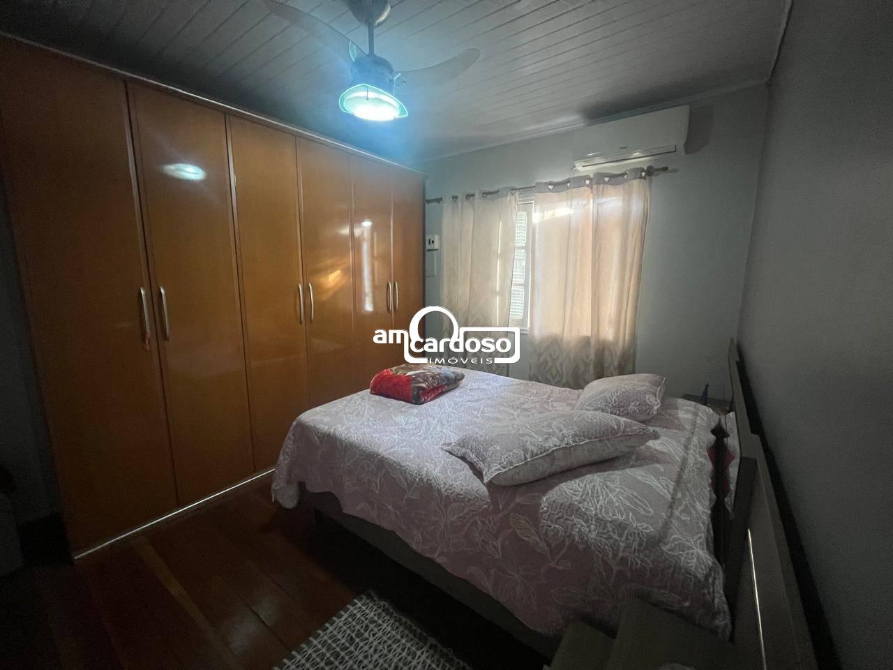 Casa 4 quarto(s)  no bairro Vila Eunice Velha