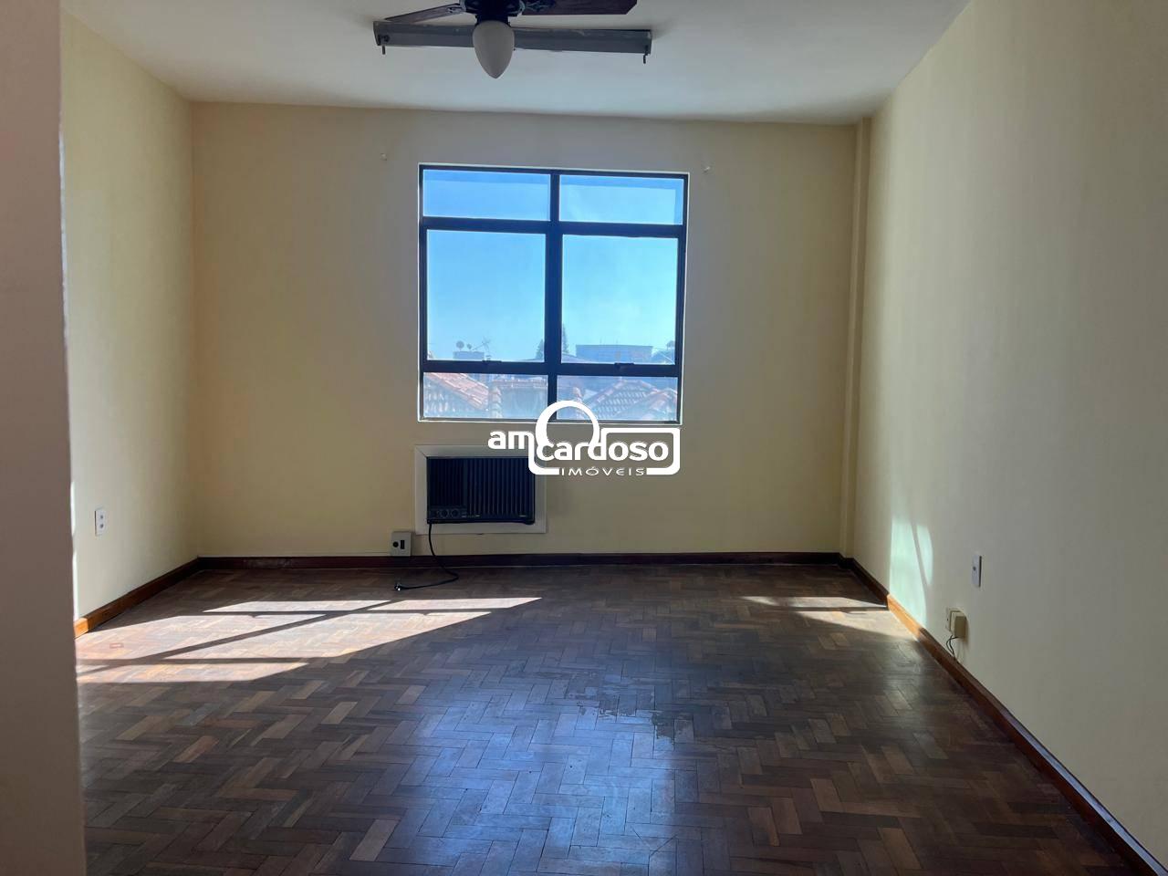 Sala no bairro So Joo