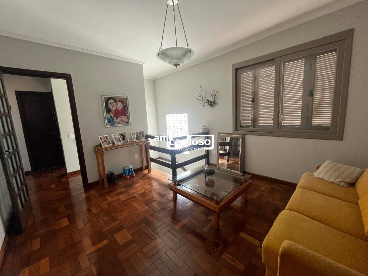 Casa 4 quarto(s)  no bairro So Sebastio