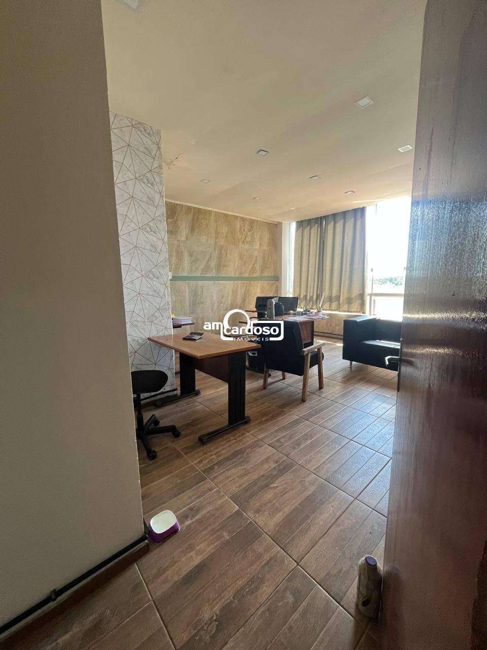 Pr�dio no bairro Ne�polis