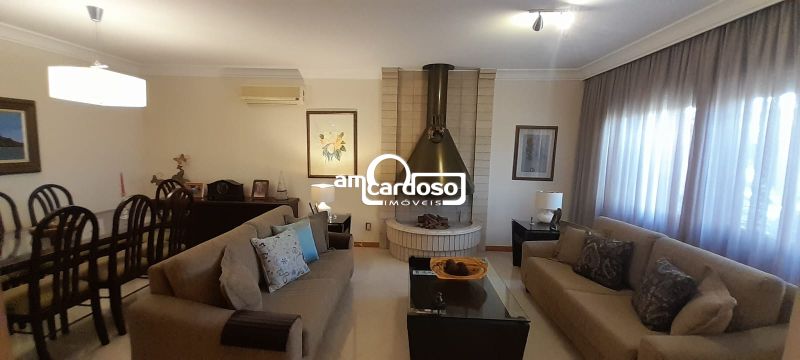 Casa 4 quarto(s)  no bairro S�o Sebasti�o
