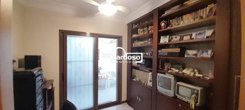 Casa 4 quarto(s)  no bairro S�o Sebasti�o