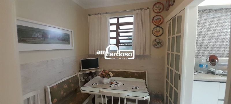 Casa 4 quarto(s)  no bairro S�o Sebasti�o