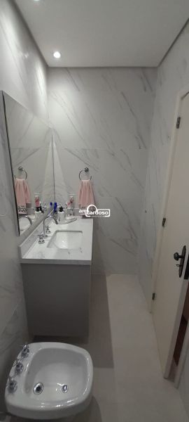 Casa 4 quarto(s)  no bairro S�o Sebasti�o