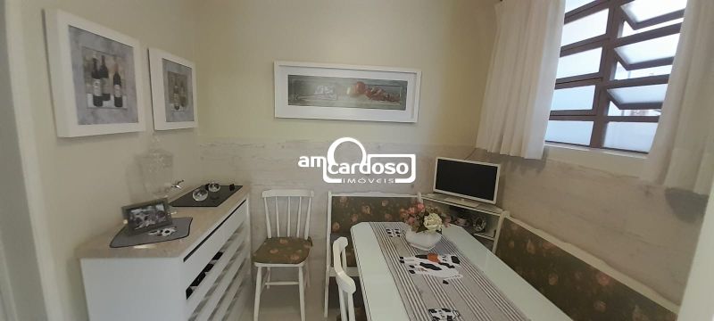 Casa 4 quarto(s)  no bairro S�o Sebasti�o