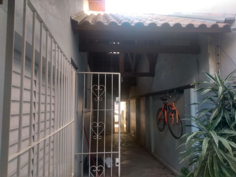 Casa 2 quartos  no bairro Jardim Botânico em Porto Alegre/RS