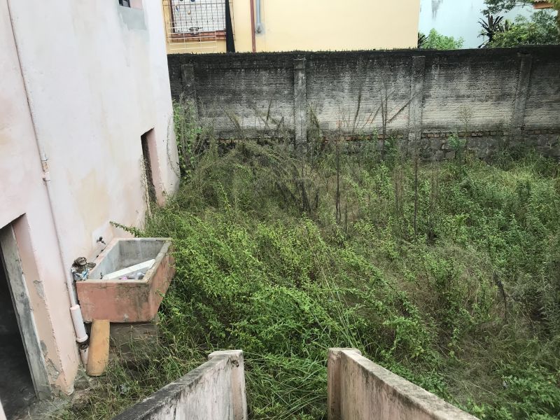 Casa 2 quartos  no Centro