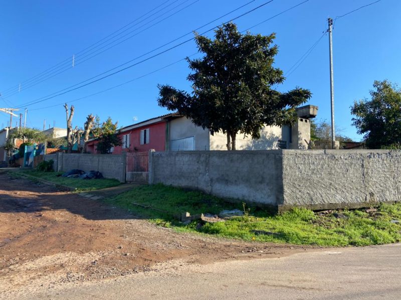 Casa 3 quartos  no Nova Santa Marta