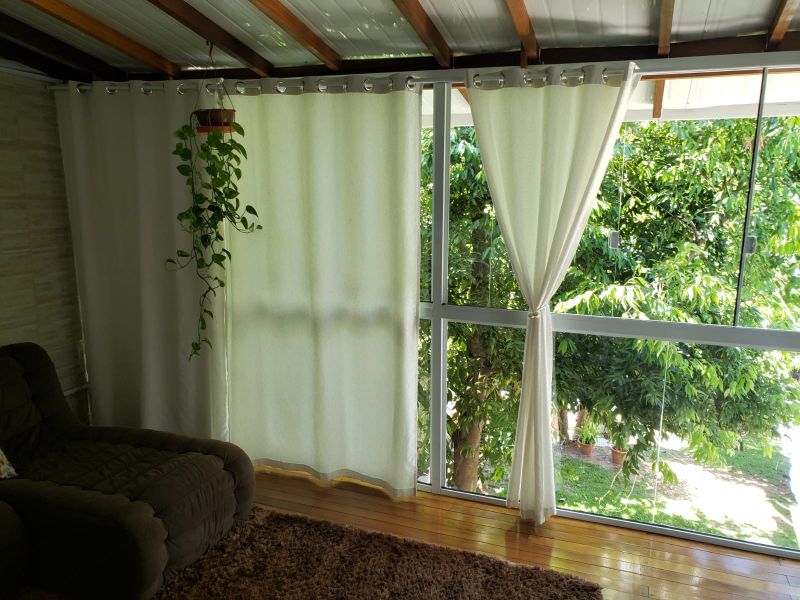 Casa 2 quartos  no Centro