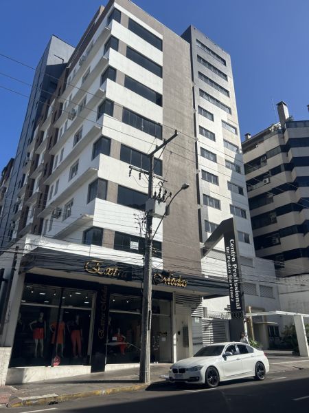 Apartamento 1 dormitório  no bairro Patronato em Santa Maria