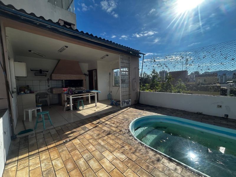 Casa 5 quartos  no Nossa Senhora de Lourdes