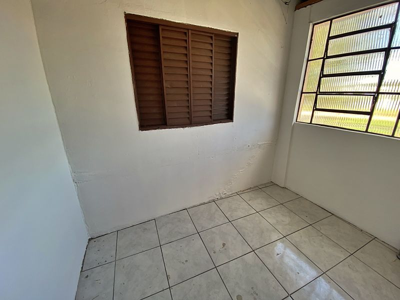 Casa 5 quartos  no Presidente Joo Goulart