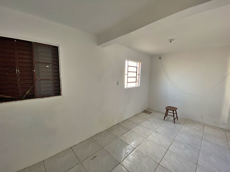 Casa 5 quartos  no Presidente Joo Goulart