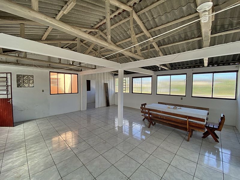 Casa 5 quartos  no Presidente Joo Goulart