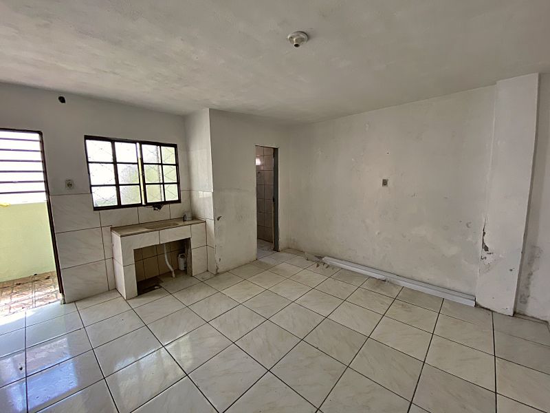 Casa 5 quartos  no Presidente Joo Goulart