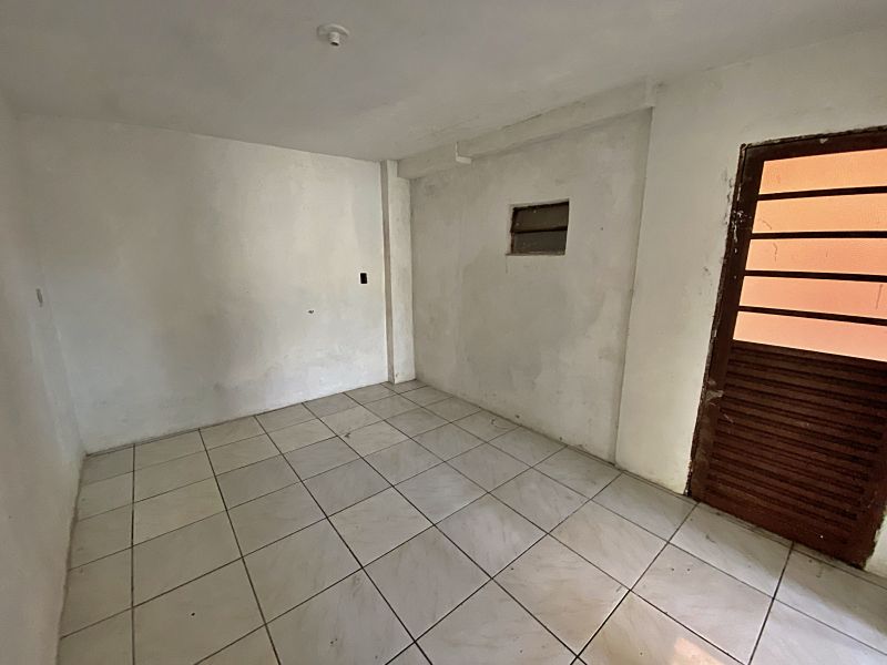 Casa 5 quartos  no Presidente Joo Goulart