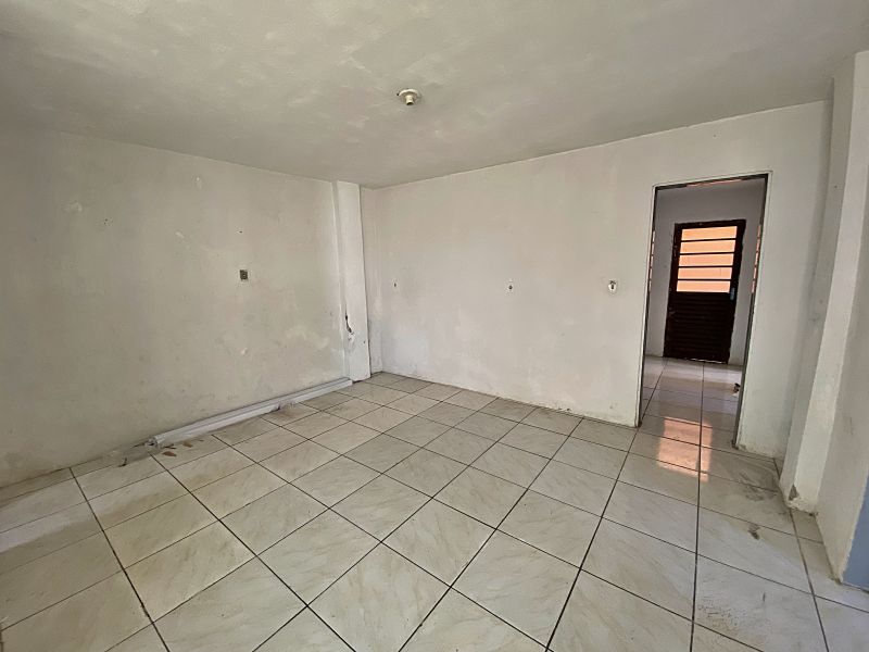 Casa 5 quartos  no Presidente Joo Goulart