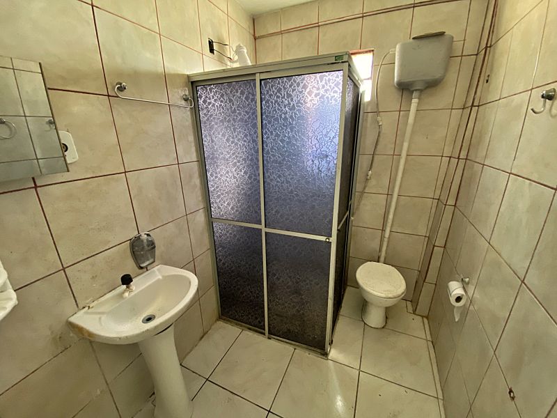 Casa 5 quartos  no Presidente Joo Goulart