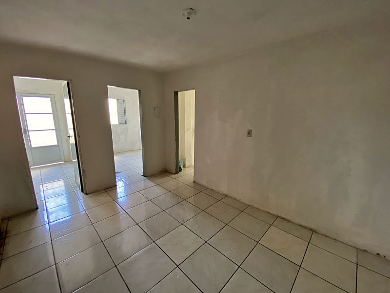 Casa 5 quartos  no Presidente Joo Goulart