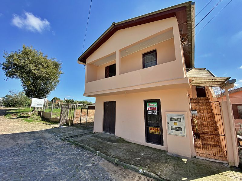 Casa 5 dormitórios no bairro Presidente João Goulart em Santa Maria