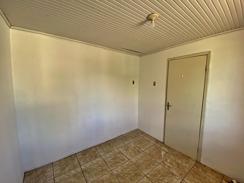 Casa 5 quartos  no Presidente Joo Goulart