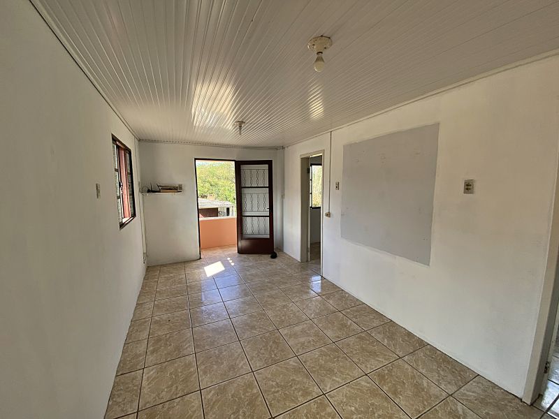 Casa 5 quartos  no Presidente Joo Goulart