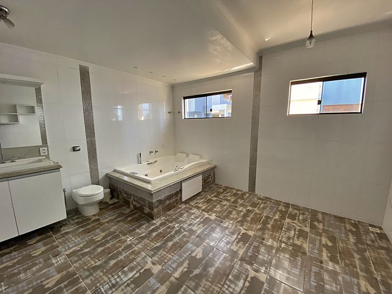 Casa 4 quartos  no Camobi