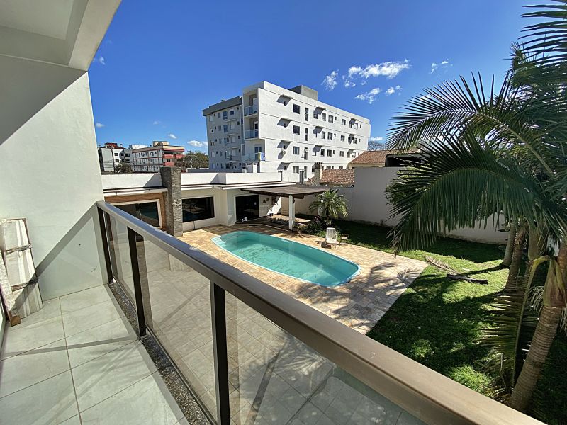 Casa 4 quartos  no Camobi