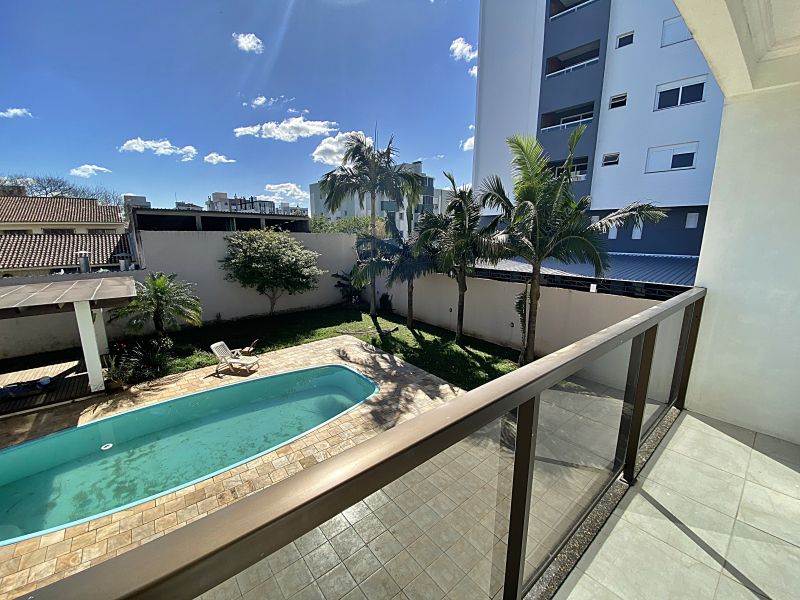 Casa 4 quartos  no Camobi