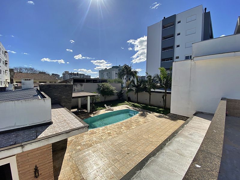 Casa 4 quartos  no Camobi
