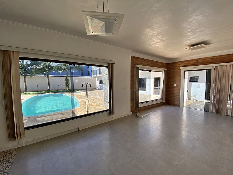 Casa 4 quartos  no Camobi