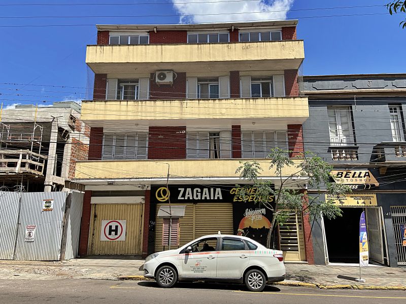 Prédio   no bairro Centro em Santa Maria