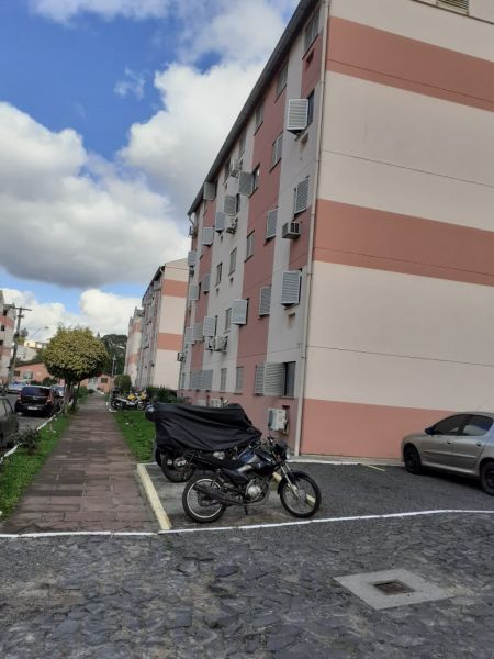 Apartamento 2 dormitórios no bairro Rubem Berta