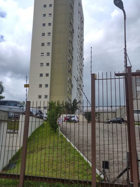 Apartamento 2 dormitórios no bairro Santo Antônio