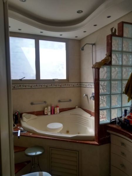 Apartamento 3 dormitórios no bairro Centro