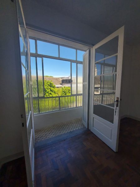 Apartamento 2 dormitórios no bairro Floresta