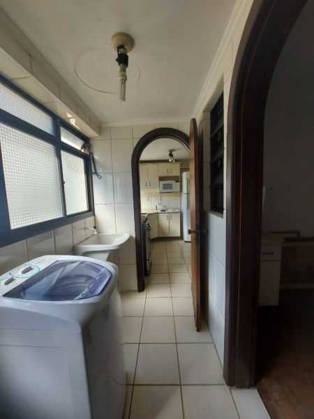 Apartamento 3 dormitórios no bairro Menino Deus