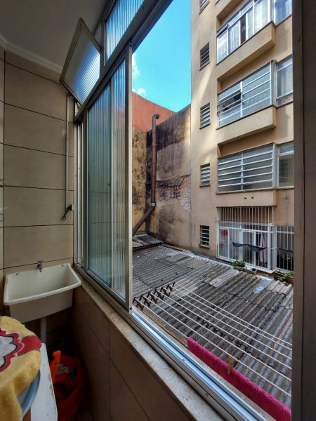 Apartamento 2 dormitórios no bairro Centro