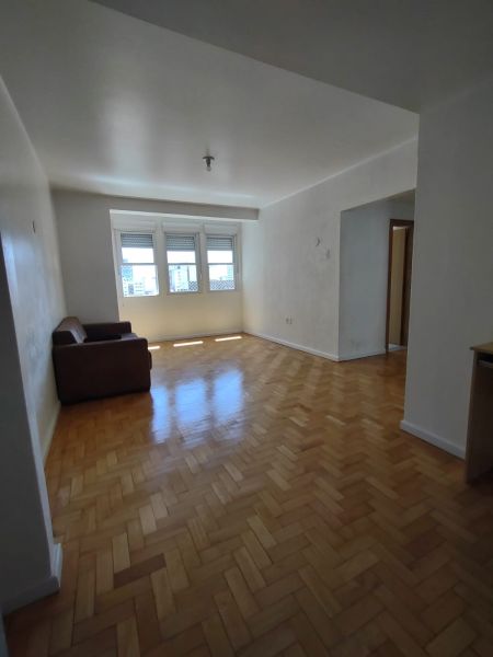 Apartamento 2 dormitórios no bairro Centro
