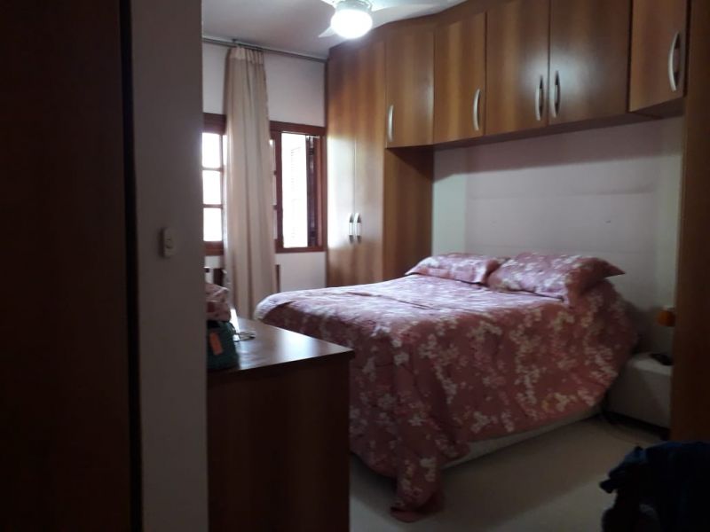 Casa 3 dormitórios no bairro Santo Antônio