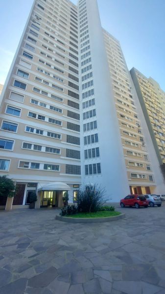 Apartamento 3 dormitórios no bairro Centro