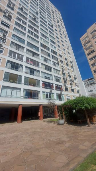 Apartamento 3 dormitórios no bairro Centro